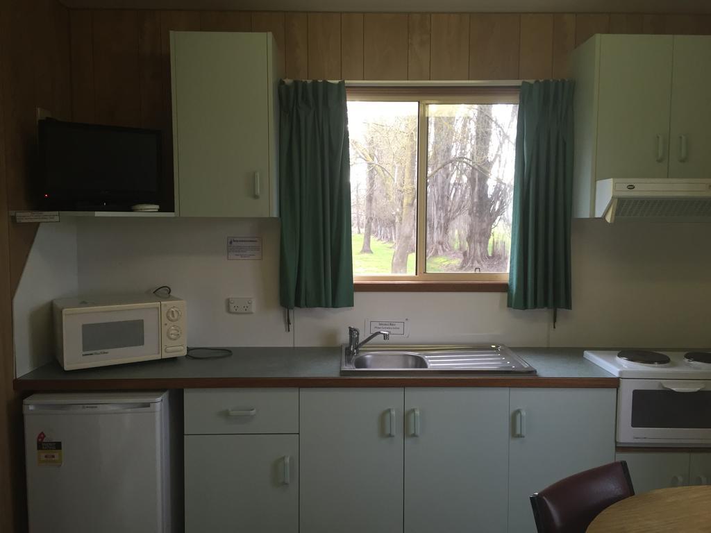 Corryong Colac Colac Caravan Park מראה חיצוני תמונה